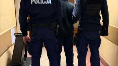 Ochota daki cop konteyneri kundakcilari tutuklandi 29661