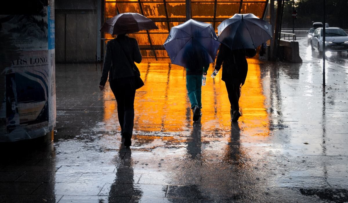 Onumuzdeki hava durumunda bir anormallik var sicaklik bu sekilde degisecek 27508