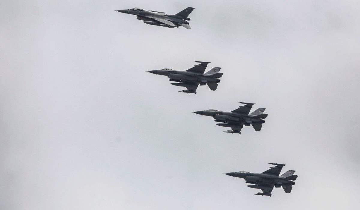 Ordu acil mudahale icin beklemede rusya nin ukrayna ya saldirisinin nedeni savas ucaklari 31861