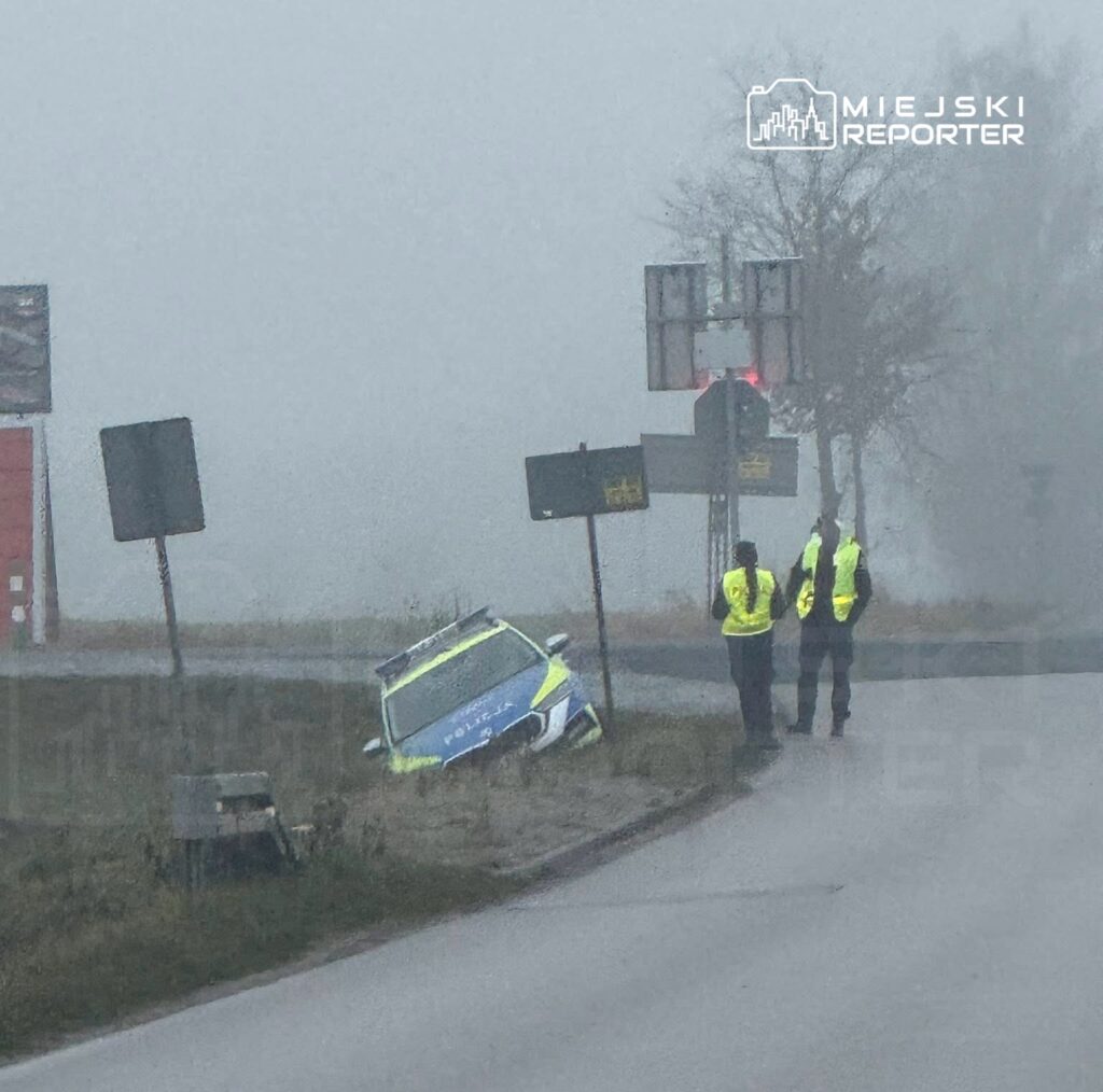 polis arabasi hendege dustu 28 yasindaki polis memuru hizini yol kosullarina gore ayarlamadi 30916