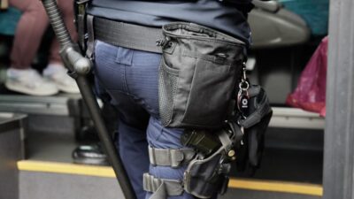 Polis, jelenia g�ra'da 12 yaşındaki bir çocuğun ölümüyle ilgili yeni bilgiler açıkladı. "reşit olmayan bir kişinin kimliği tespit edildi". 2 Polis jelenia g ra da 12 yasindaki bir cocugun olumuyle ilgili yeni bilgiler acikladi resit olmayan bir kisinin kimligi tespit edildi 30188