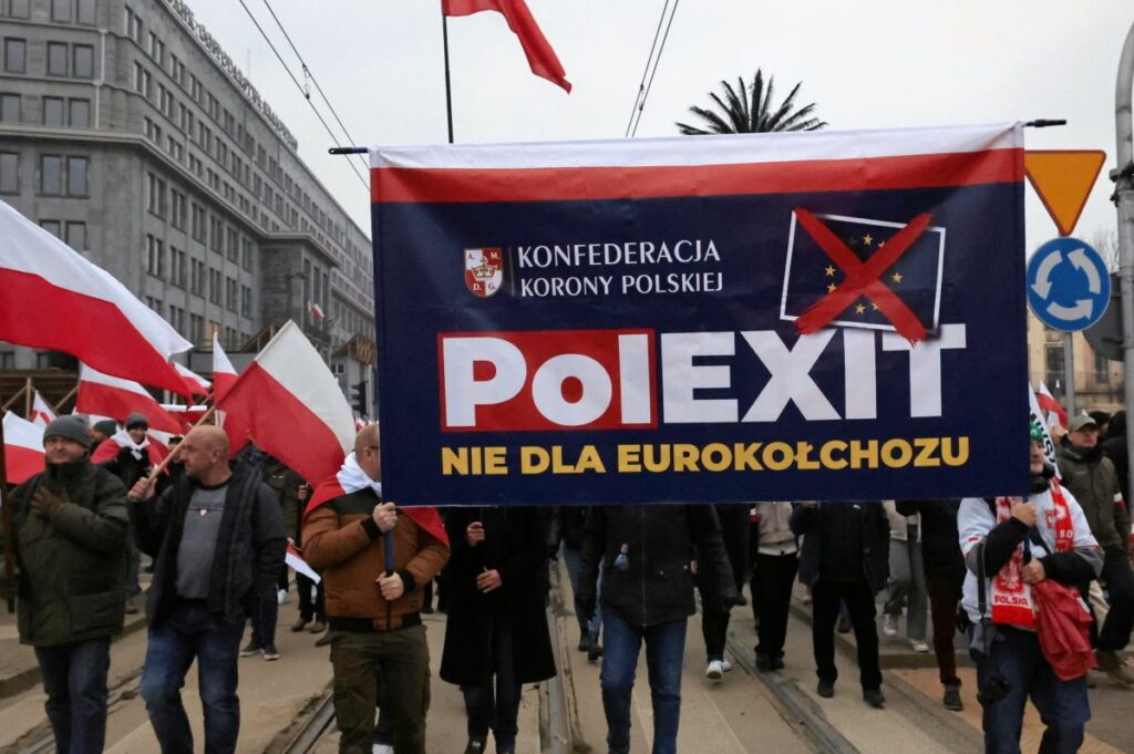 polonya avrupa birligi nden ayrilmali mi neredeyse her dort polonyalidan biri bunu istiyor sondays 31632
