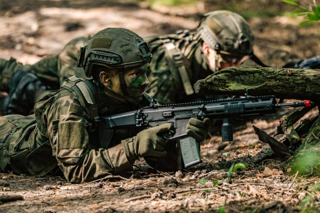 polonya yi kim savunacak son anketin sonuclari aciklandi 27304