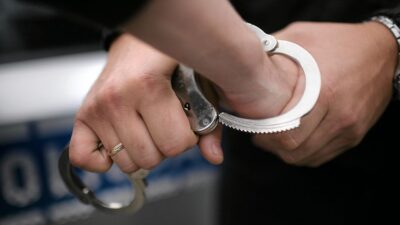 Polonyali rapci jongmen birlesik arap emirlikleri nde gozaltina alindi interpol onu ariyordu 28491