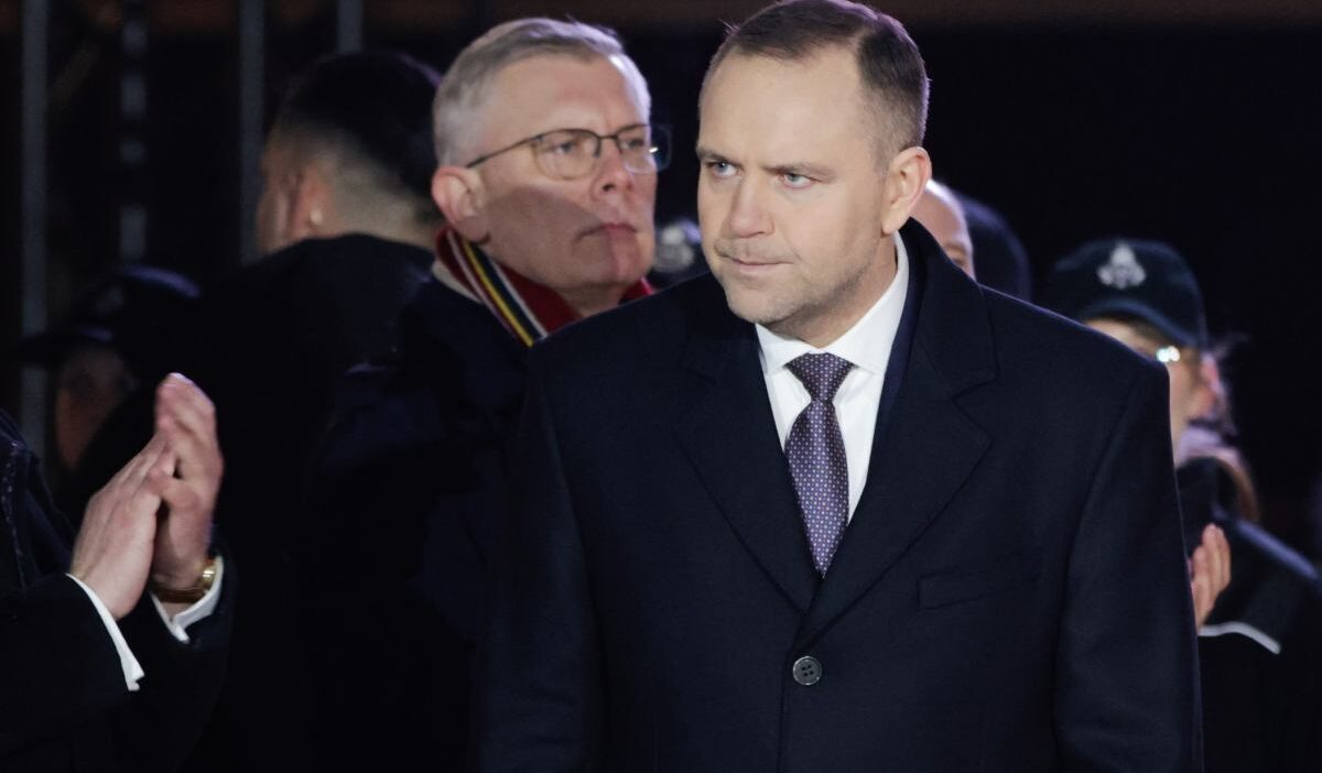 Pragmatik nawrocki tusk ve braun arasinda secim yapiyor o polonya ya daha cok zarar veriyor 30027