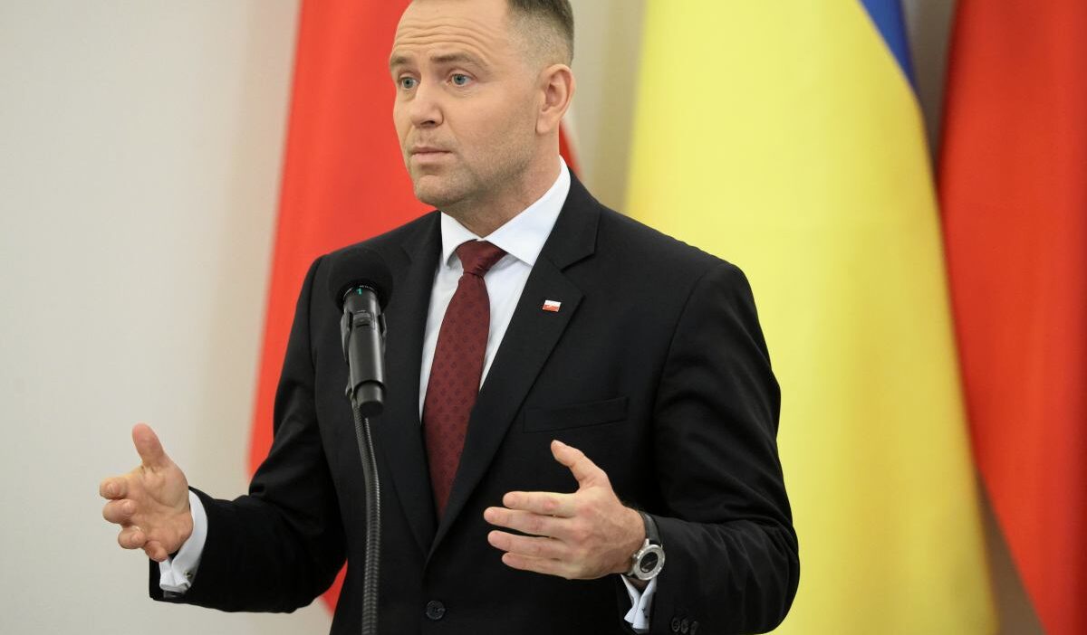 Prof bralczyk nawrocki nin konusmalarini degerlendirdi karakteristik bir ozelligine dikkat cekti bircok kisi bunu rahatsiz edici buluyor 32404