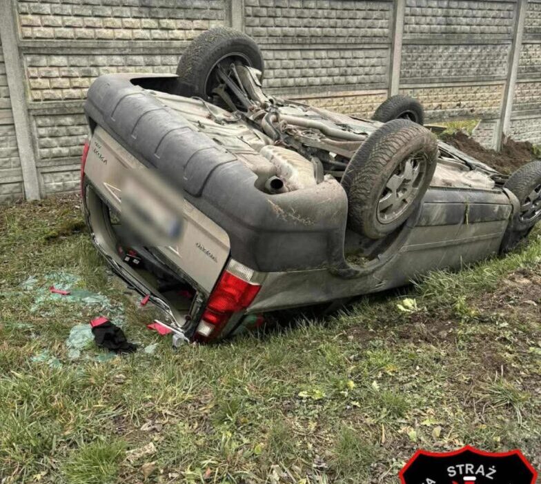 Pruszk w yakinlarinda sabah catisi i tfaiyeciler ve polis olay yerinde 28082