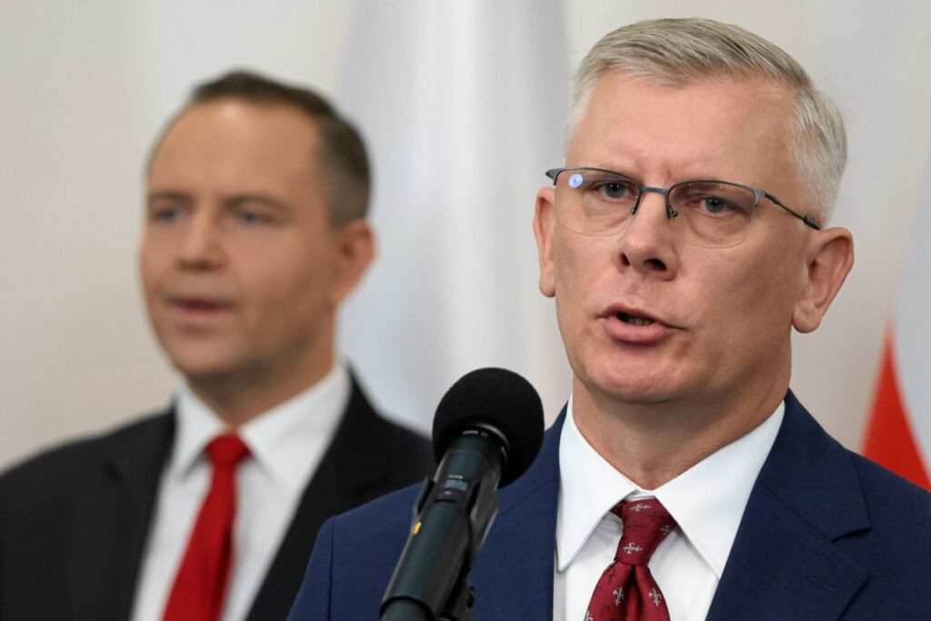 resmi olmayan cenckiewicz bbn deki gorevini kaybetmeye cok yakindi baskan in canina tak etmisti 32165