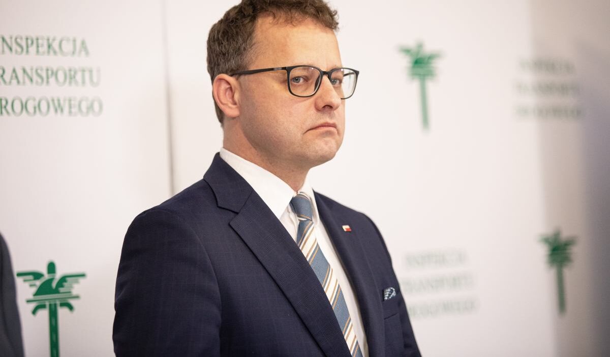 Romanowski'nin adalet fonu ile ilgili sızdırılan e-postaları. "göz yaşartıcı nokta", "şiddet sonrası kadın". 1 Romanowski nin adalet fonu ile ilgili sizdirilan e postalari goz yasartici nokta siddet sonrasi kadin 27280