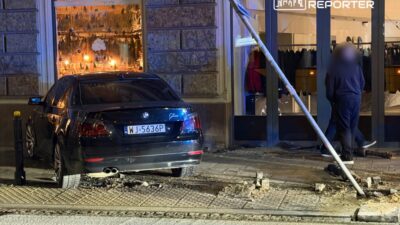 Rus uyruklu bir kisi saviour meydani nda bmw ile drift yapti bir yayaya carpti ve onu bir binaya carparak ezdi 31234