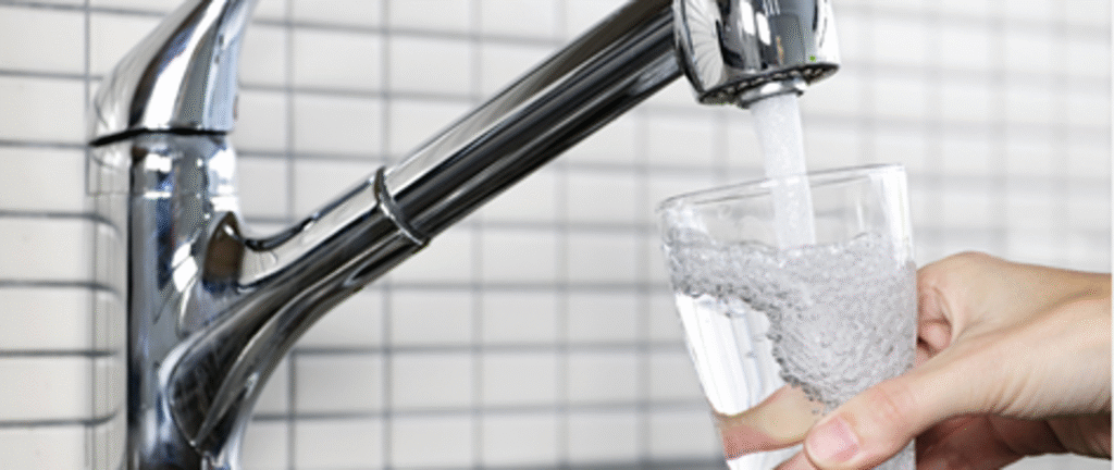 Saglik mufettisligi su kaynaginda koliform bakteri tespit etti belediye bolge sakinlerine guvence veriyor 27852