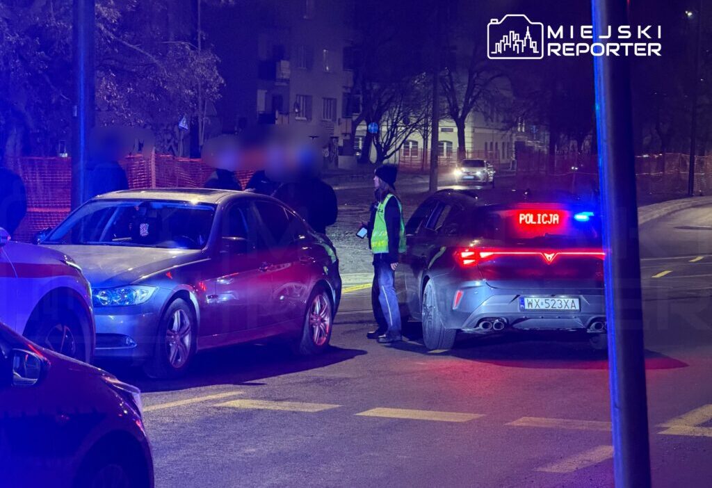 Sarhos bir yabanci bmw yi tramvay raylarina surdu yuzde 2 si vardi 29846