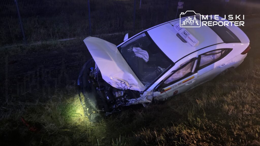 Sarhos taksi soforu kazaya neden oldu i ki kisi hastaneye kaldirildi 31370