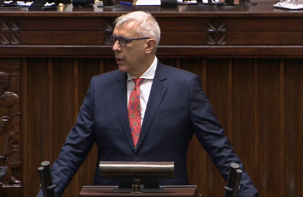 sejm de arbede giertych hukuk ve adalet milletvekiline yonelik ciddi suclamalar uzerine salonda bagiriyor 27334