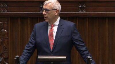 Sejm'de arbede. Giertych, hukuk ve adalet milletvekiline yönelik 'ciddi suçlamalar' üzerine salonda bağırıyor 4 Sejm de arbede giertych hukuk ve adalet milletvekiline yonelik ciddi suclamalar uzerine salonda bagiriyor 27334