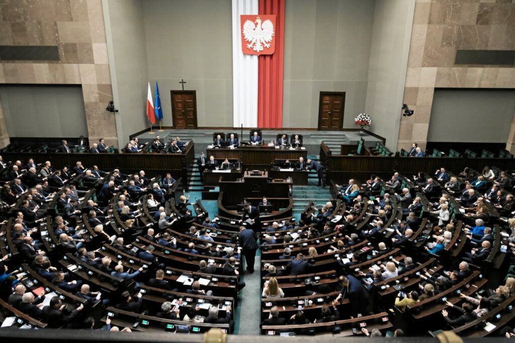 sejm kripto para piyasasina iliskin bir yasayi kabul etti cumhurbaskani tarafindan veto edilen yasanin aynisi 31022