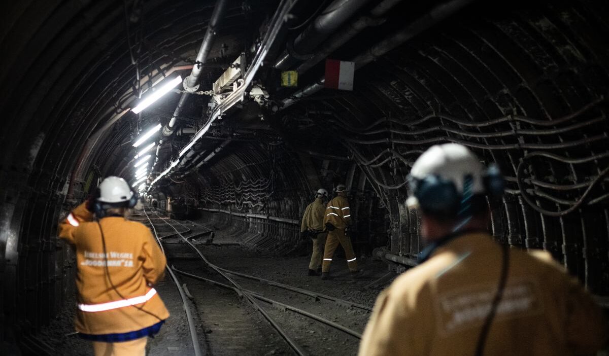 Sejm madenlerin kademeli olarak yok edilmesine izin veren bir yasayi kabul etti g nik w e 170 bin pln kidem tazminati 28148