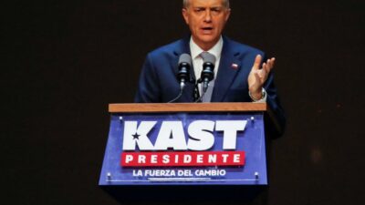 Sili keskin bir donusle saga kaydi yeni baskan pinochet bana oy verirdi 31423