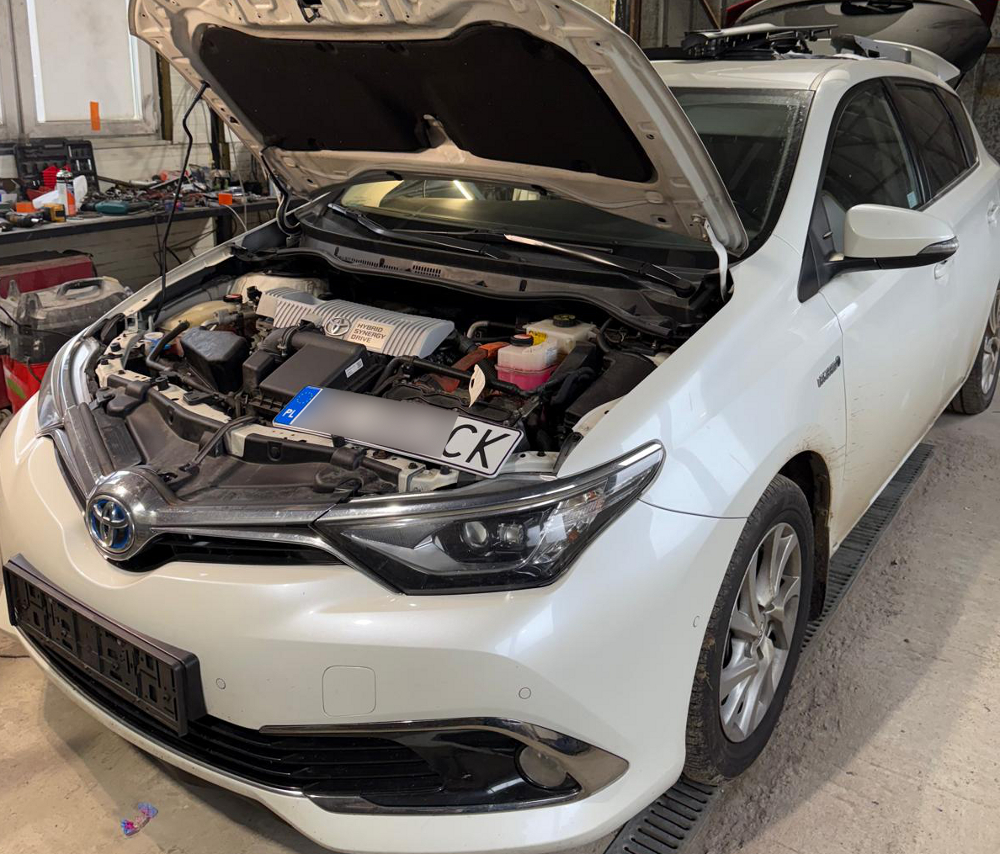 suclular bir baska kacak arabayi daha parcaladi 46 yasindaki kisi tutuklandi 31156