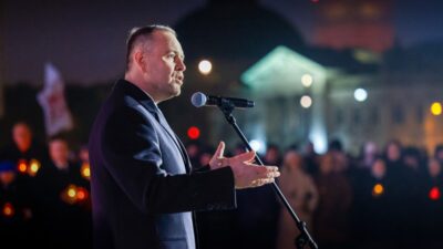 Tarih hakkında konuşması gerekiyordu. Nawrocki buna dayanamadı. "marjinal destekli post-komünistler". 3 Tarih hakkinda konusmasi gerekiyordu nawrocki buna dayanamadi marjinal destekli post komunistler 29770