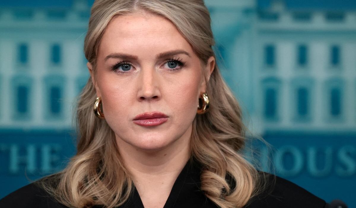 Trump in sozcusu baskan ukrayna ve rusya ya karsi son derece sinirli savasin sona ermesini istiyor 29338