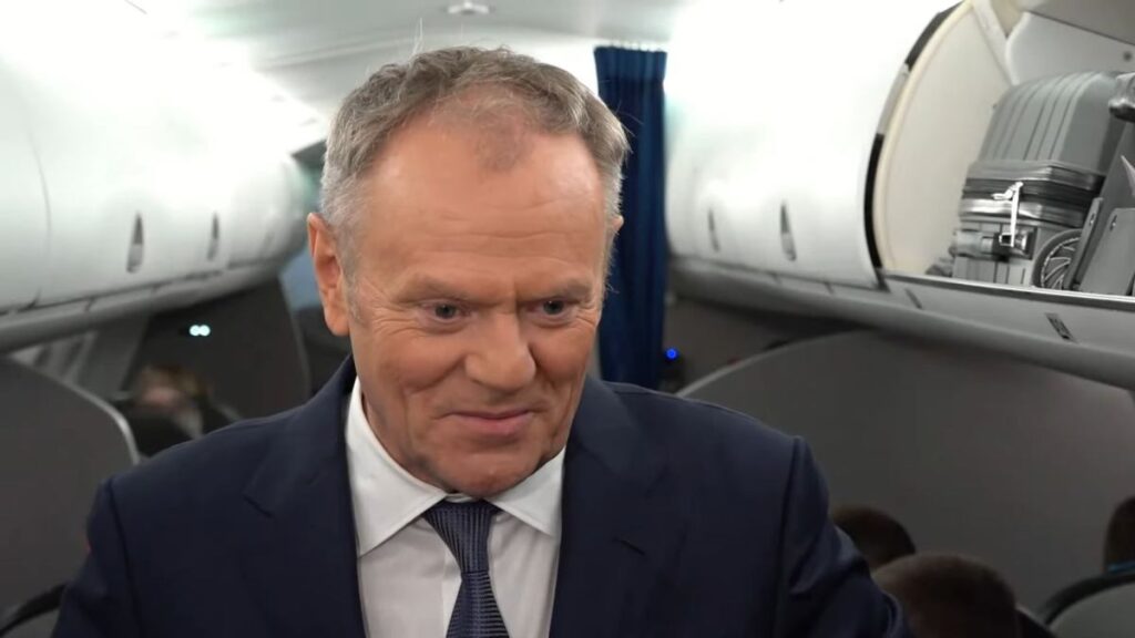 tusk abd buyukelcisinin sozlerinden utandi siyasi bolunmelere ragmen 30149