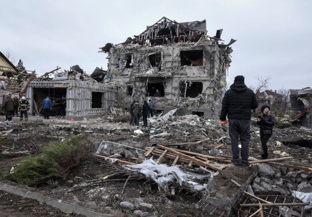 tusk ukrayna daki savasla ilgili bir belgeyi imzaladi rusya nin milyarlari tehlikede 28397