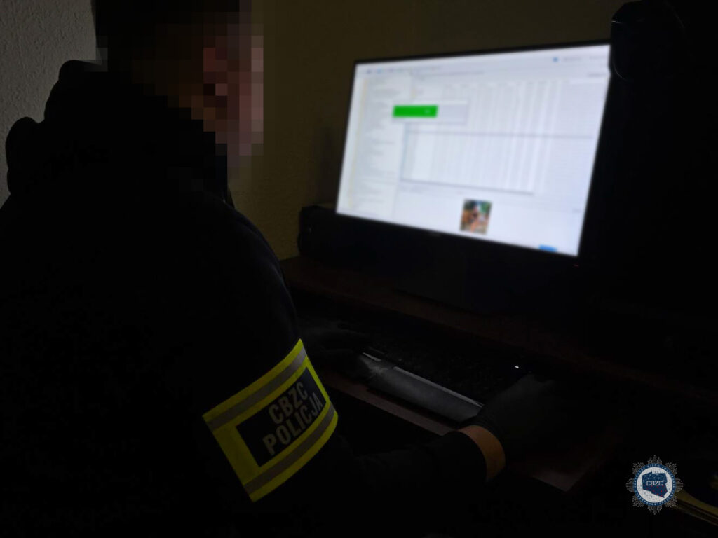 ulke capinda oyun bi tti operasyonu 600 000 csam dosyasi ve 100 tutuklu 27769