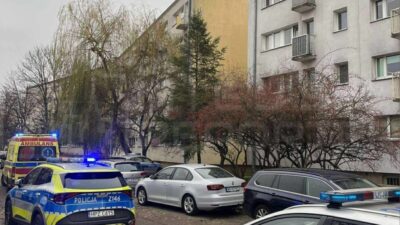 Uvey babasina o uyurken bicakla saldirdi failin annesi de yaralanmistir adam cinayete tesebbusle suclandi 30323