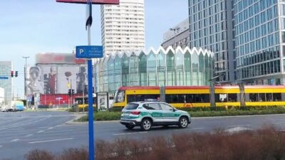 Varsova da ikamet etmenin yasalligina iliskin kontroller hafta sonu etkinliklerinin ozeti 28583