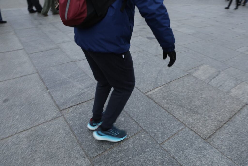 varsova da kasvet bolge sakinleri ofkeli dram var yayalari dusunen var mi 32545