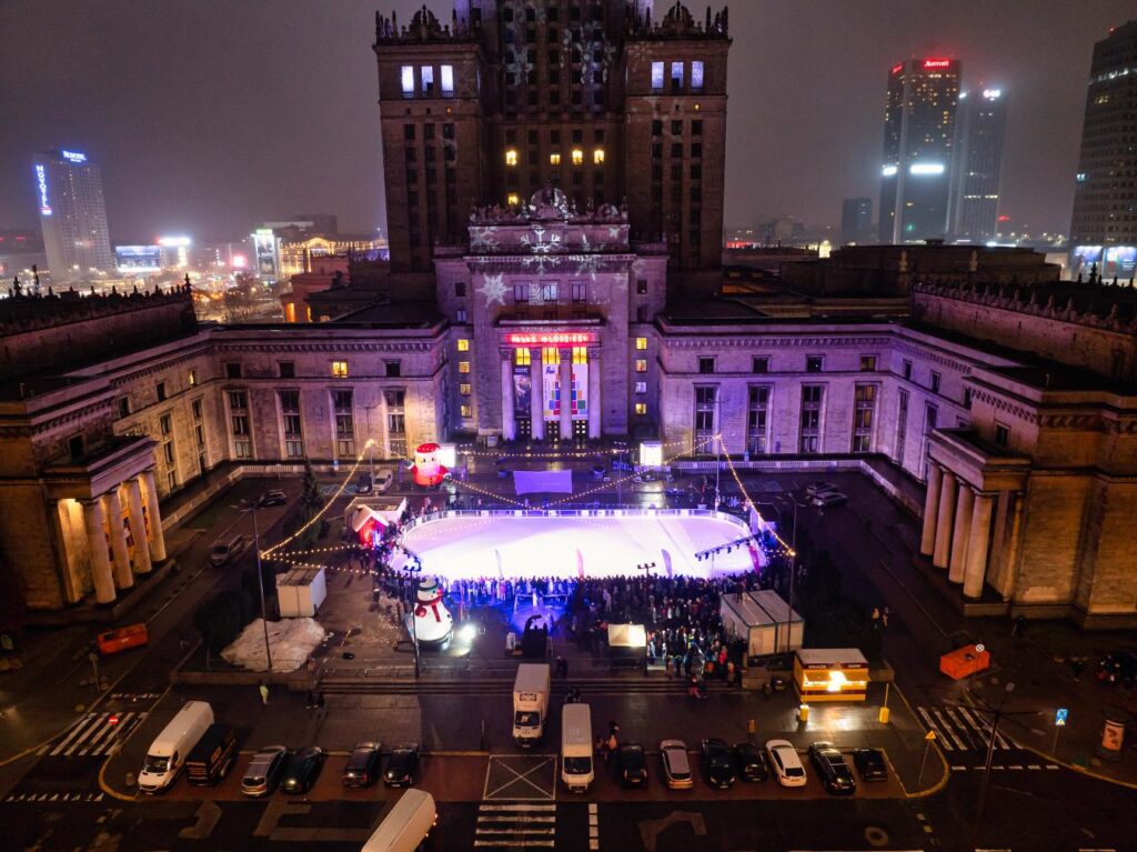 varsova daki buz pateni pistleri nerede kayilir ve ekipman kiralamak ne kadara mal olur 26941