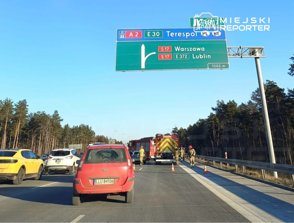 wawer de s2 yolunda uc arac carpisti buyuk trafik aksakliklari 32225