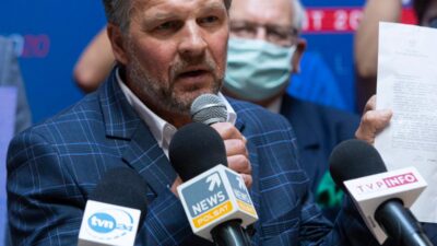 Yanlislikla gozaltina alindi mahkeme ona 22 milyon sterlin verdi ama devlet onu affetmedi 31380