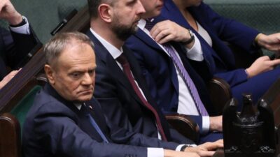 Zincirleme yasa oylamasindan sonra firtina tusk kaczy ski nin sembolik teslimiyeti 30702
