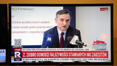 Ziobra dizisi ivme kazanıyor. Savcılık kendi ayakları üzerinde tökezliyor 4 Ziobra dizisi ivme kazaniyor savcilik kendi ayaklari uzerinde tokezliyor 31938