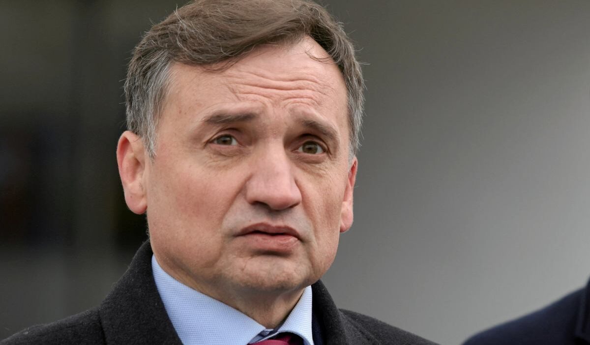 Ziobro macaristan i terk etti nerede oldugu biliniyor bu durum kimse icin surpriz olmamali 27673