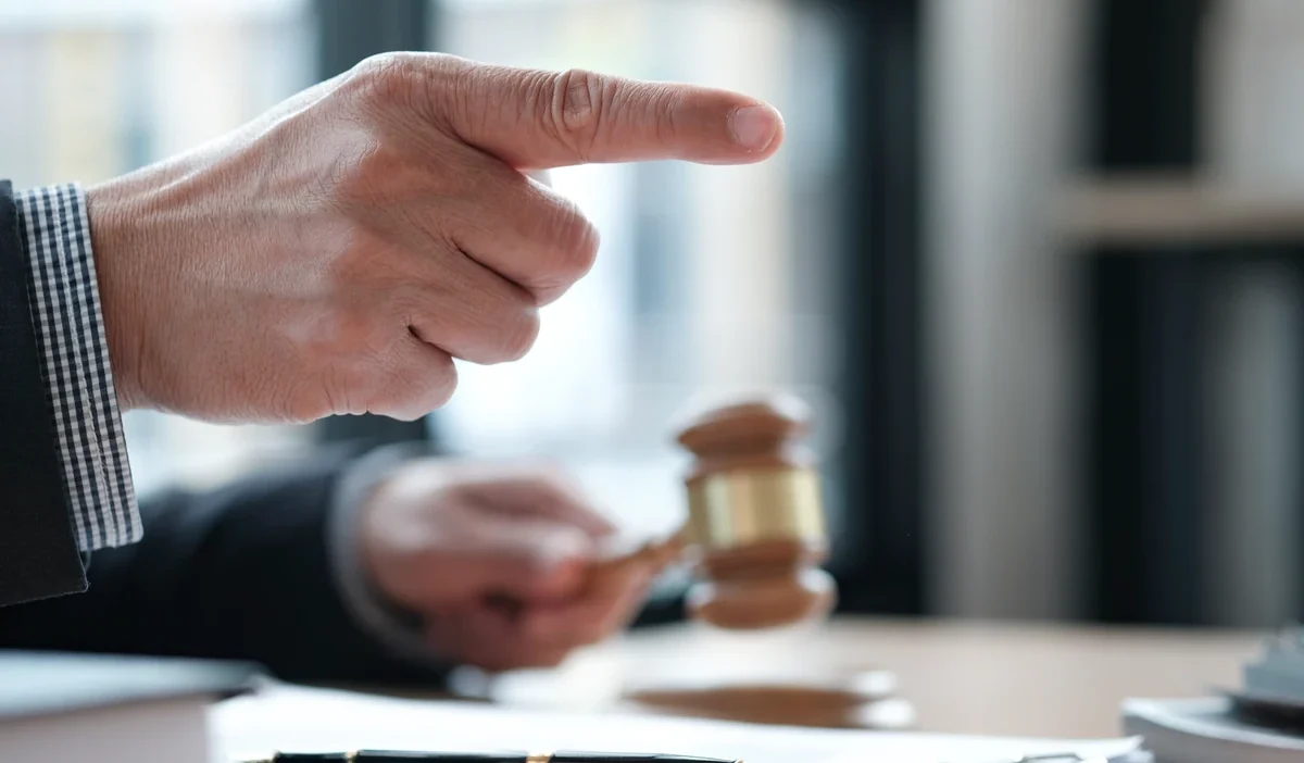 14 4 milyon zlotluk i cra dairesi dolandiriciligi ukasz g dominikanda yakalandi 40853