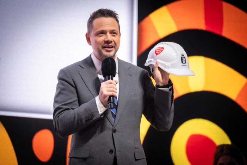 34 buyuk noel orkiestrasi yardim finali nde varsova konserleri ve gonullu hareketi 37354