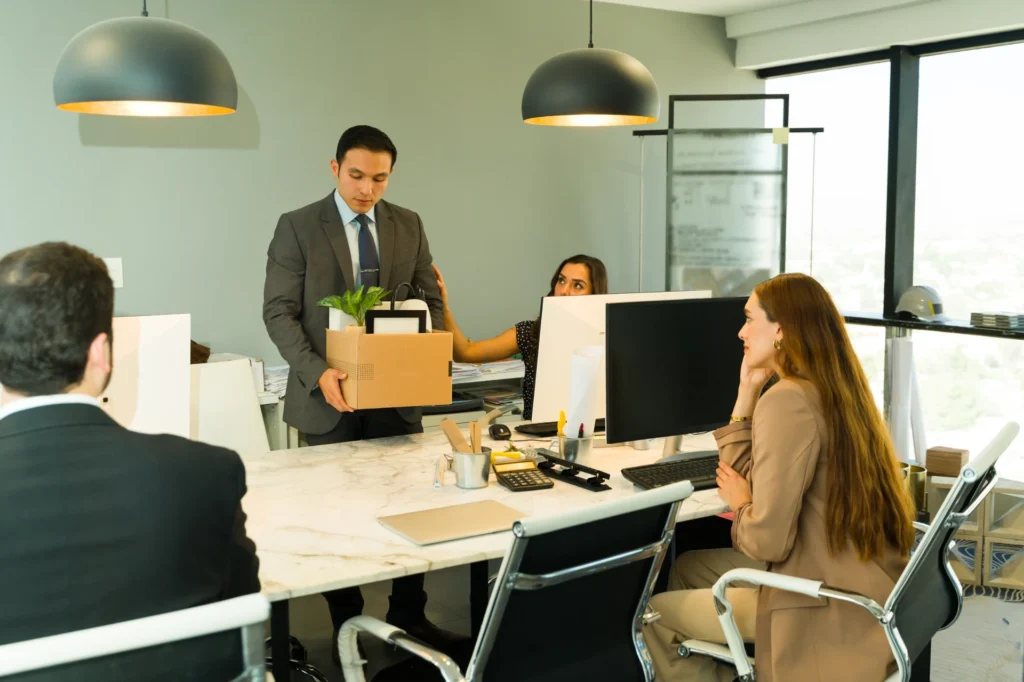 L4te Ne Kadar Kalinabilir Hastalik Izninde Isten Cikarilma Sinirlari