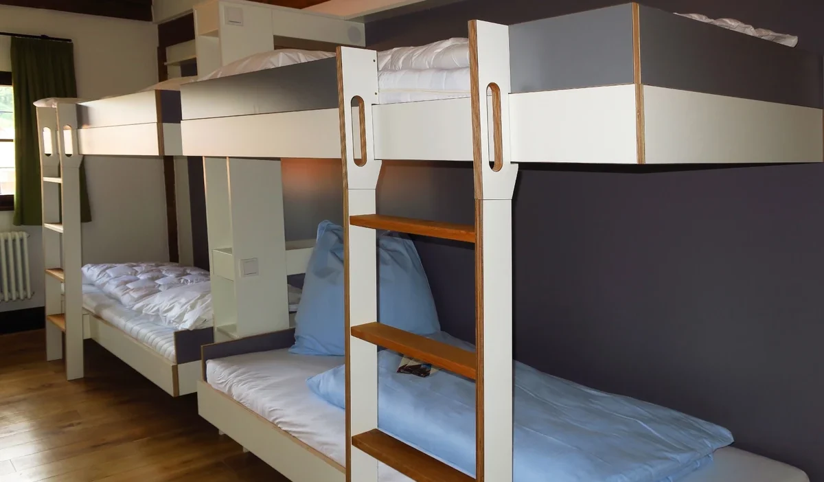 Polonyada kacak isci evleri krizi belediyeler alarm veriyor