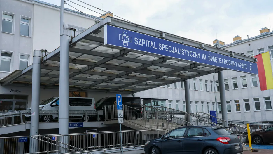 Varşova’daki hastanede ölümle sonuçlanan olay: doktor yanlış gaz verdiğini fark edince polisi aradı 1 Varsovadaki hastanede olumle sonuclanan olay doktor yanlis gaz verdigini fark edince polisi aradi