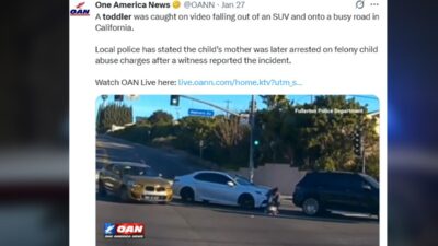 Abd de cocuk arabadan dustu olay kayda gecti 39648