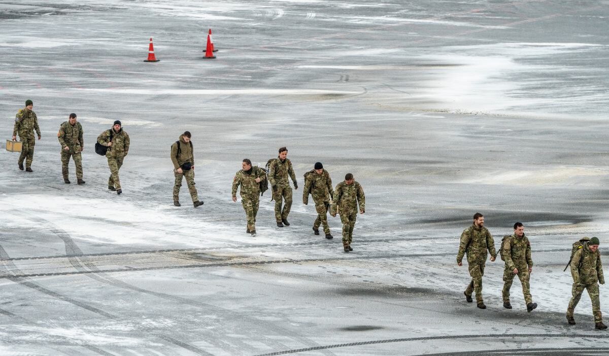 Abd norad kapsaminda gronland a asker gonderiyor 35768