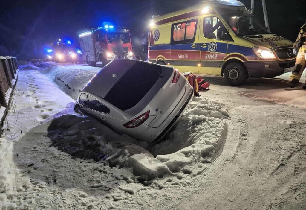 Ładzyyn'de trafik kazası: 54 yaşında sürücü hayatını kaybetti 1 Adzyyn de trafik kazasi 54 yasinda surucu hayatini kaybetti 36347