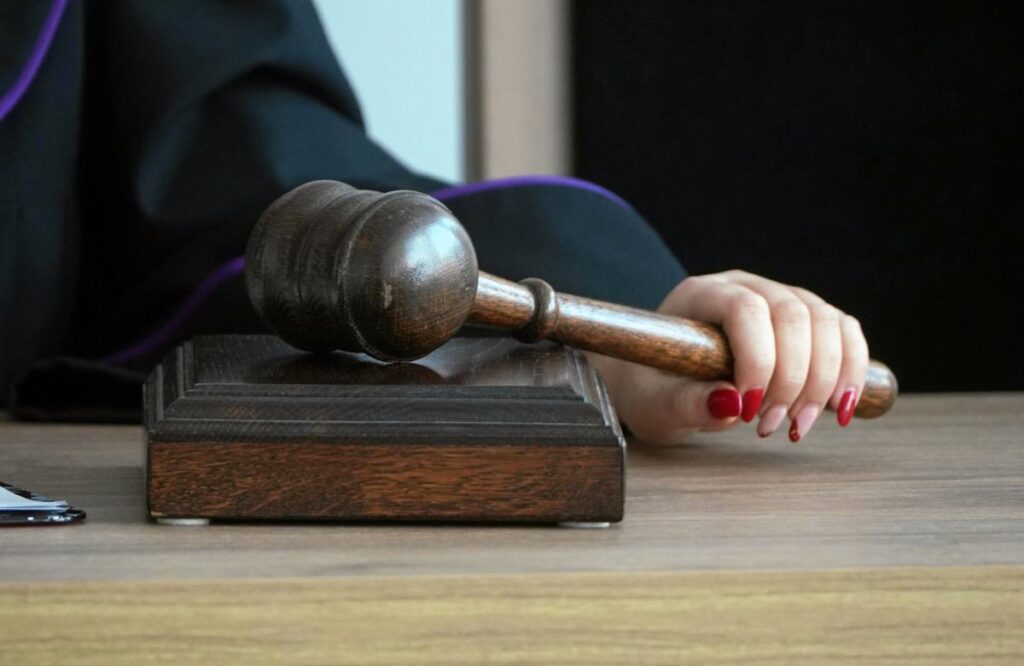 almanya da partnerini oldurdu 7 5 yil hapis cezasi aldi 39555