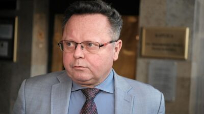 Andrzej szejna'da saat i̇ddiaları: "omega değil" açıklaması 4 Andrzej szejna da saat i ddialari omega degil aciklamasi 36454