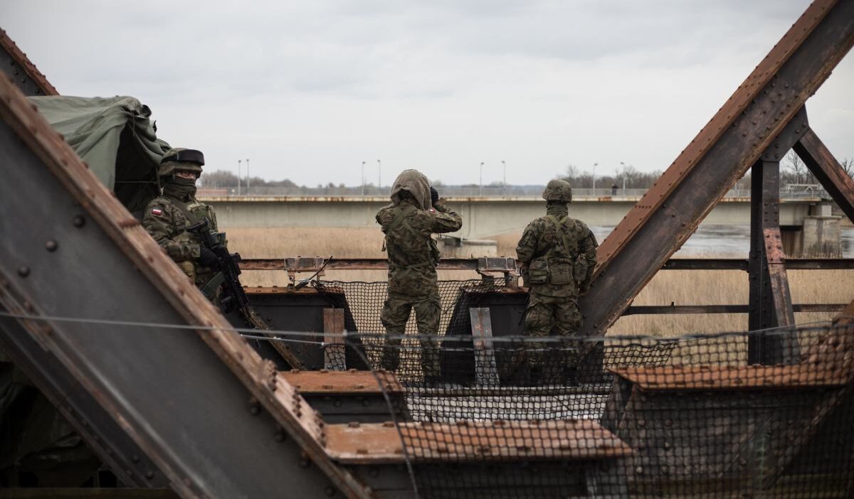 Belarüs'ten gelen nesneler polonya hava sahnesinde görüldü 1 Belarus ten gelen nesneler polonya hava sahnesinde goruldu 39558