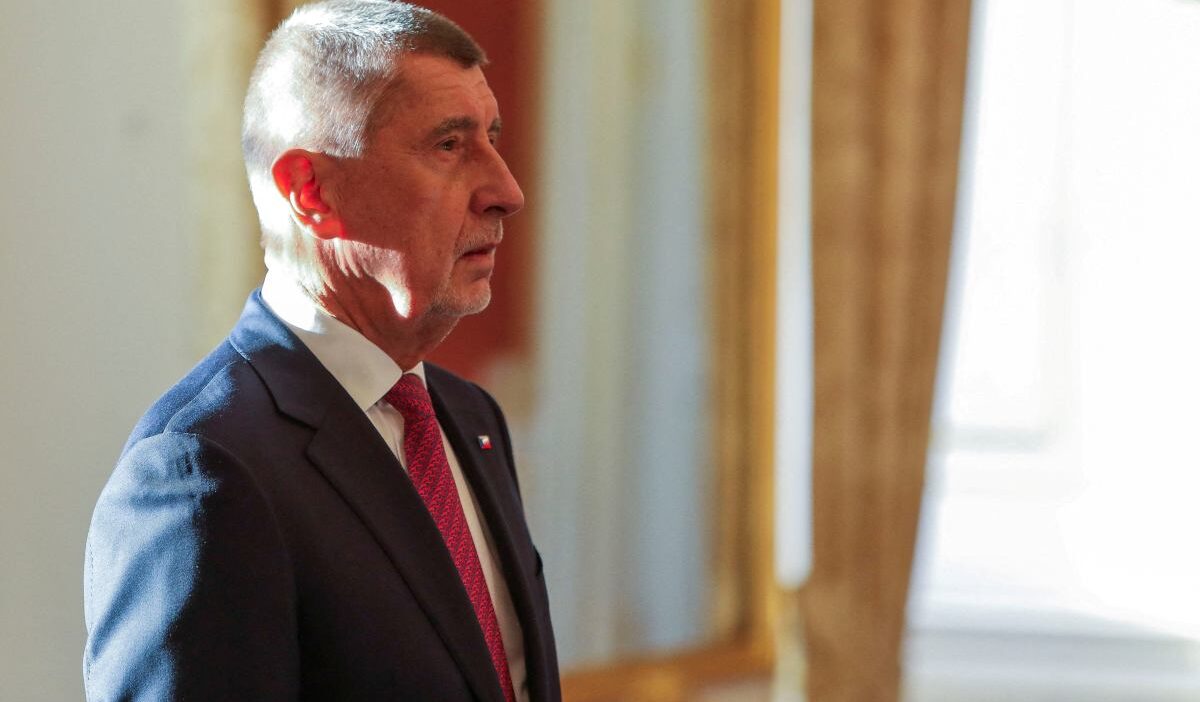 Cek basbkani babis gronland i tam ogrenmek icin kure satin aldi 35717