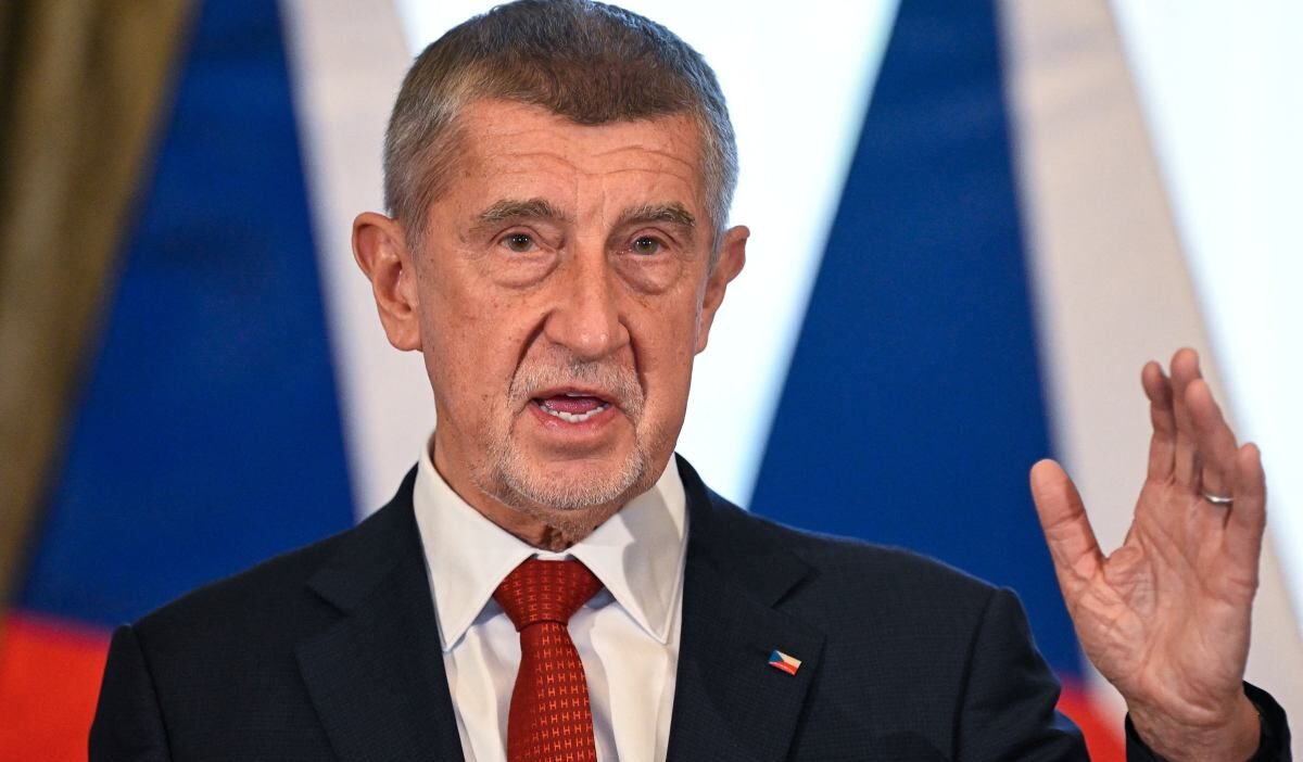 Cek cumhuriyeti nden ukrayna ya ucak teklifi 34766